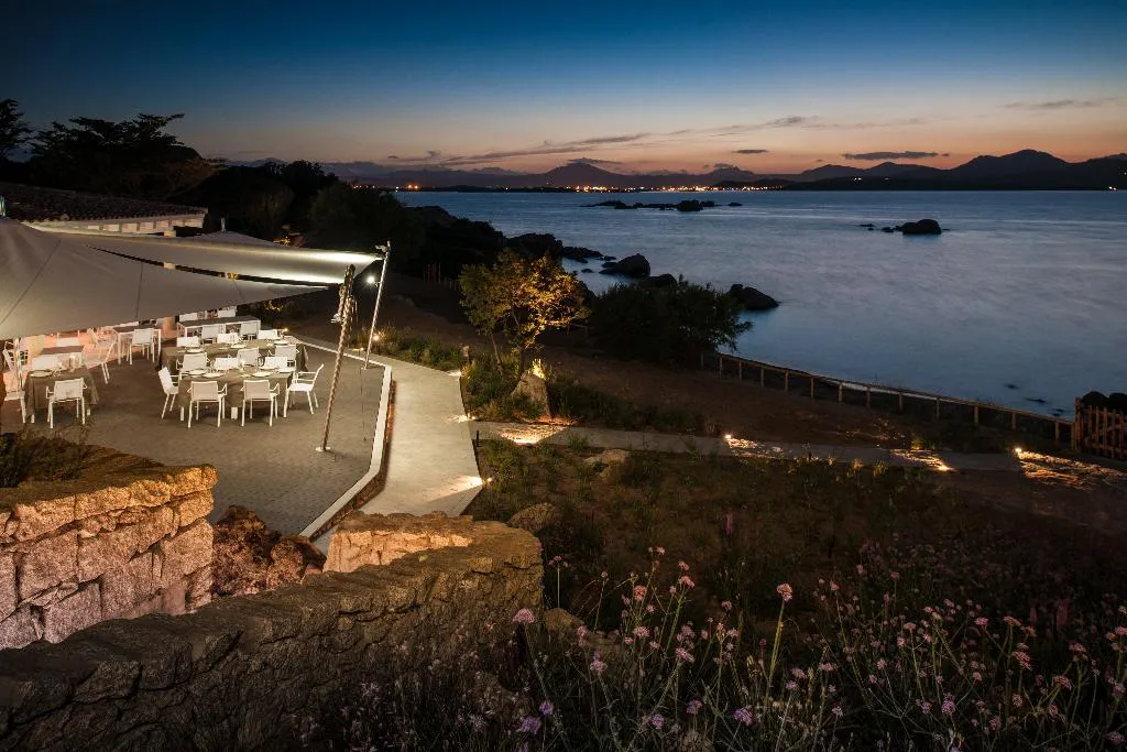 Restaurant, Cala Cuncheddi - VRetreats, Olbia
