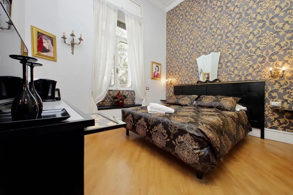 Room, Domus Monamì Luxury Suites, Rome