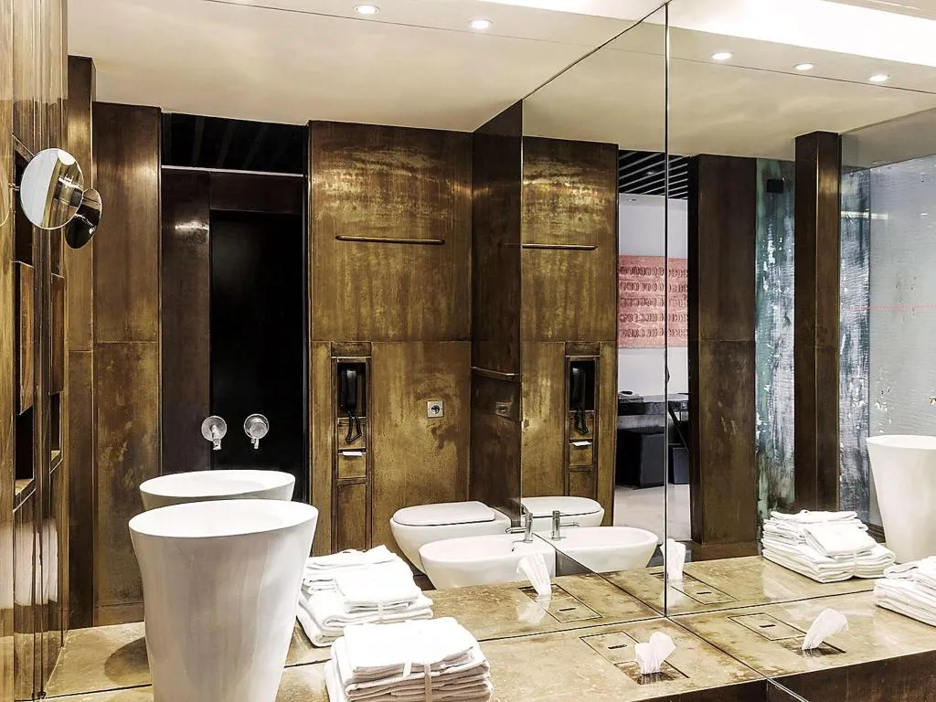 Room, Strafhotel a member of Design Hotels, Milan