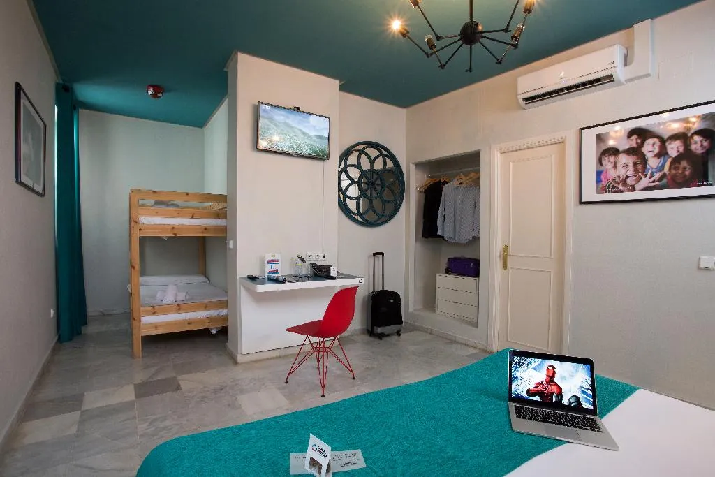 QUADRUPLE STANDARD Room, Casual de las Letras Sevilla, Seville