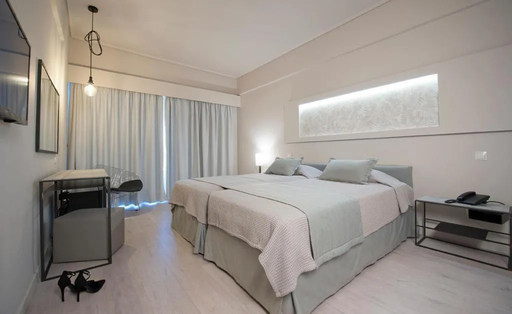 Room, King Saron Club Marmara, Athens
