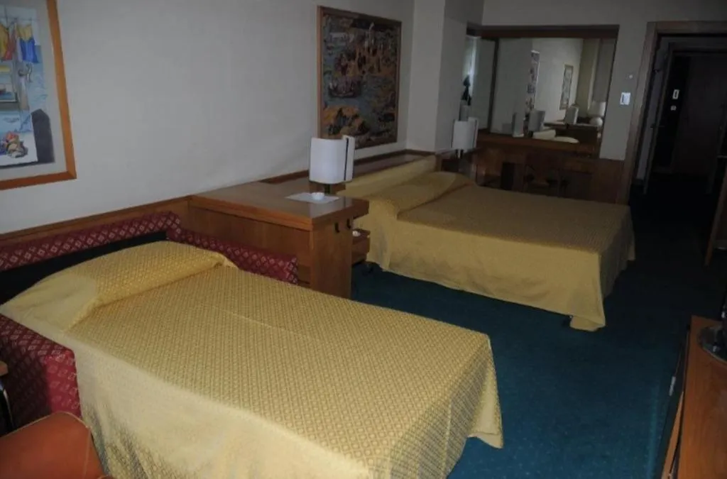 TRIPLE STANDARD Room, Galileo Milano, Milan