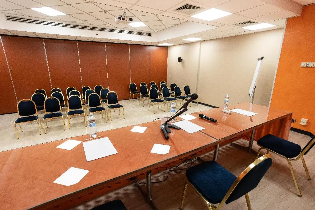 Conferences, Mirage, Florence