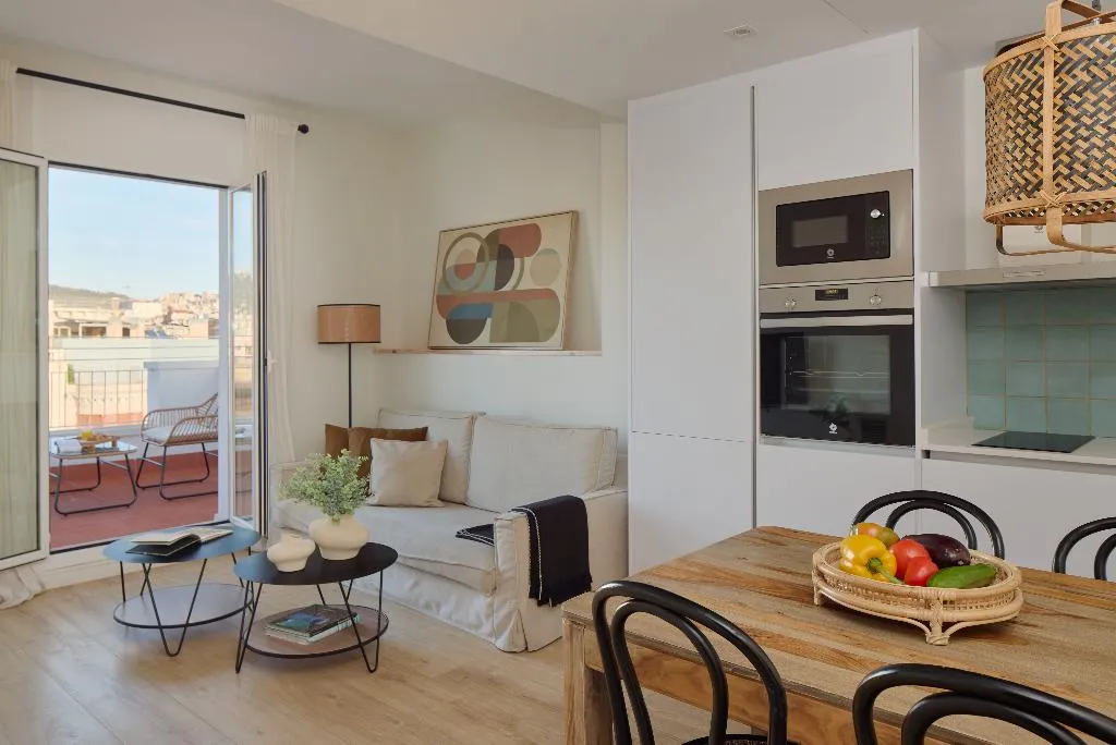APARTMENT TWO BEDROOMS WITH TERRACE Room, Factory Apartments Barcelona, Barcelona