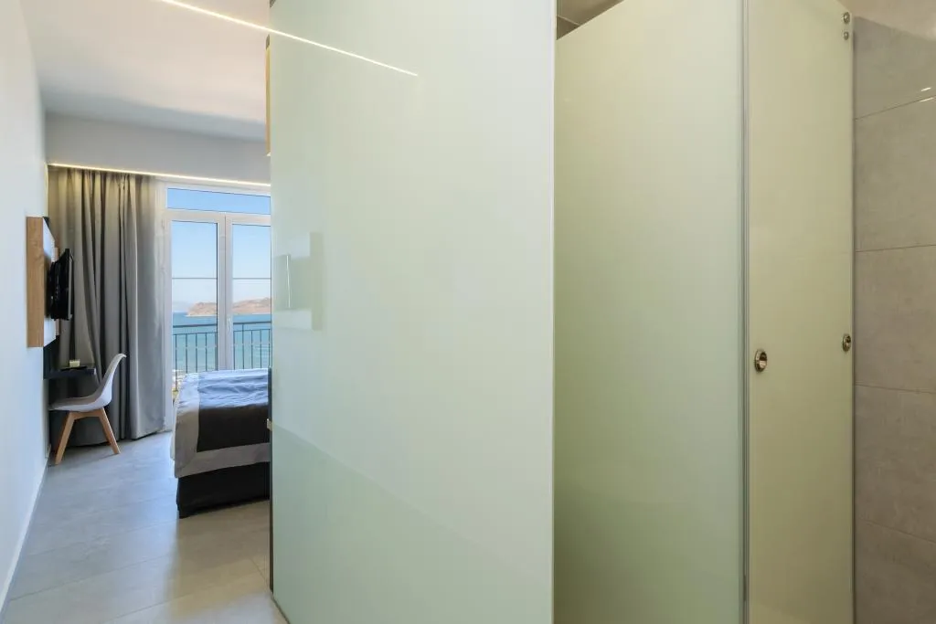 Double or Twin SEA VIEW Room, Renieris Hotel, Crete