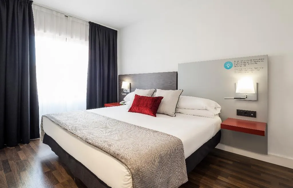 DOUBLE PREMIER Room, Ilunion Suites Madrid, Madrid