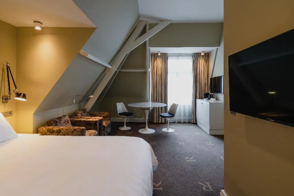 JUNIOR SUITE STANDARD Room, Hotel Roemer, Amsterdam