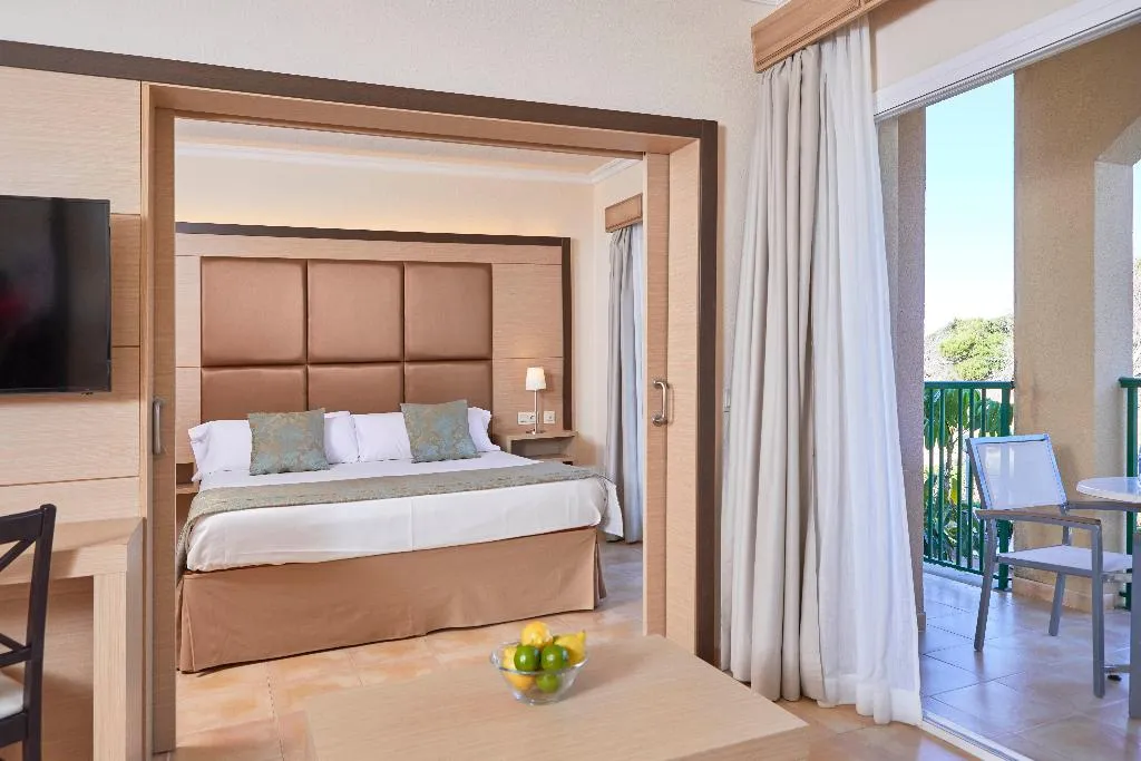 APARTMENT PREMIUM Room, Zafiro Cala Mesquida, Majorca