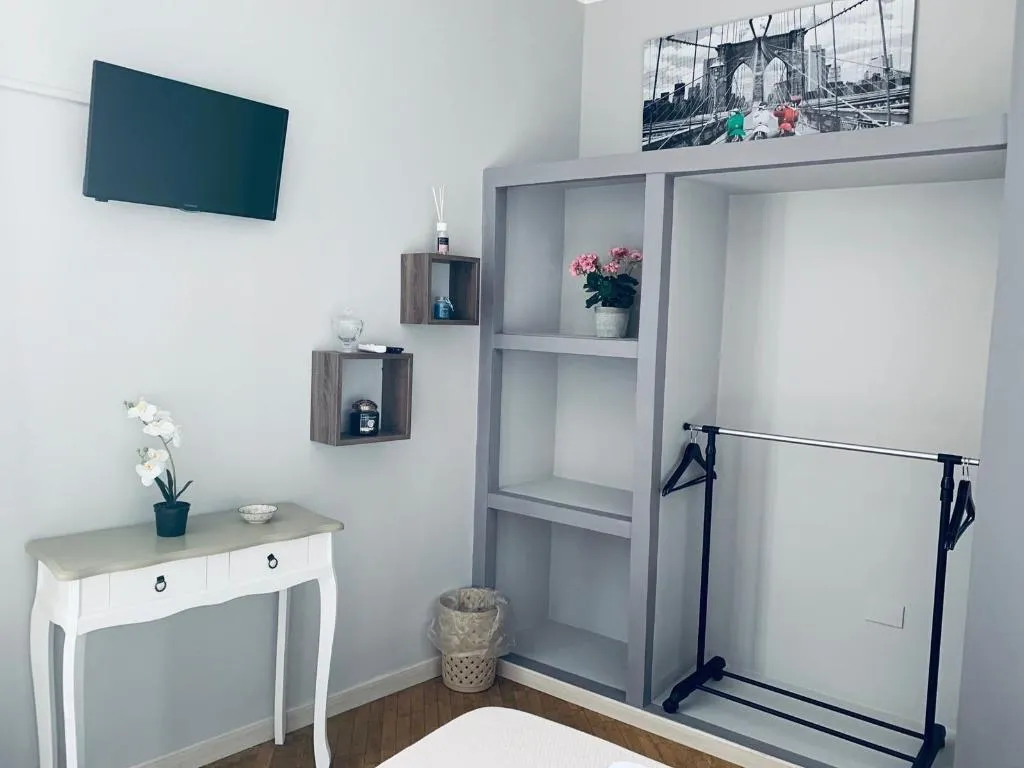 Room, Domus Regia, Olbia