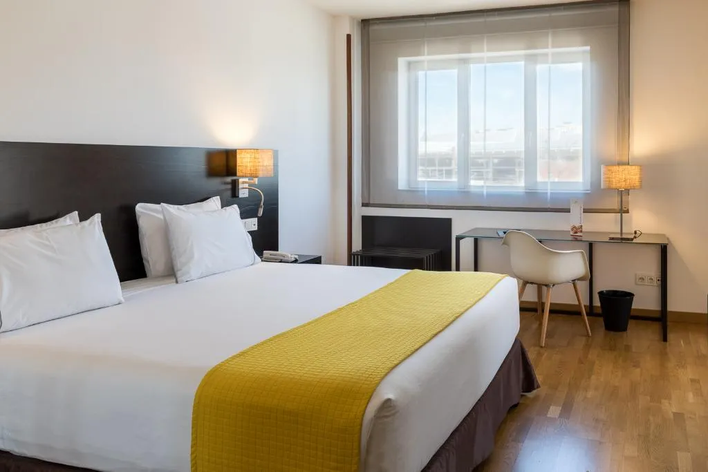 FAMILY ROOM CAPACITY 4 Room, Rafaelhoteles Atocha, Madrid