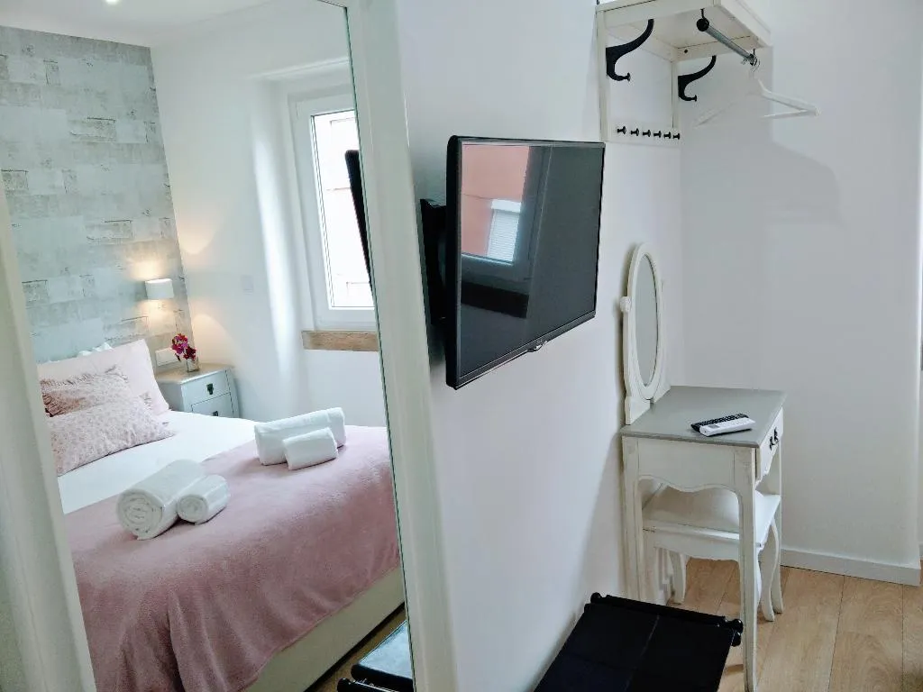 JUNIOR SUITE STANDARD Room, Lisbon Terrace Suites Guesthouse, Lisbon