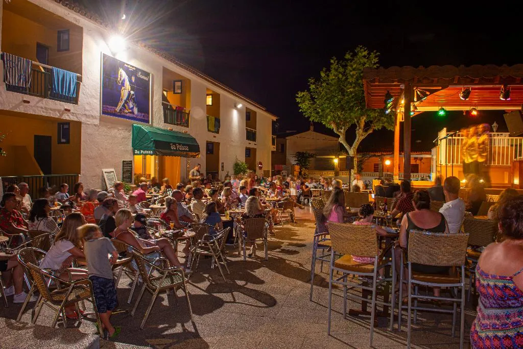 Sports and Entertainment, Sa Paissa, Menorca