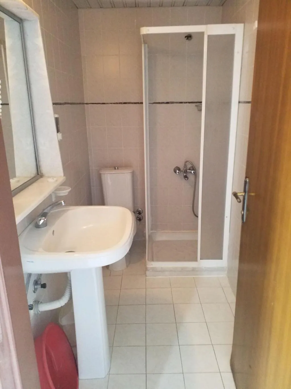 Room, Kamelya, Dalaman