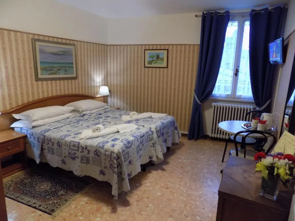Room, Il Pitti Soggiorno, Florence