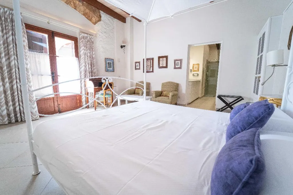Double or Twin WITH TERRACE Room, Hotel Rural S'Olivaret, Majorca