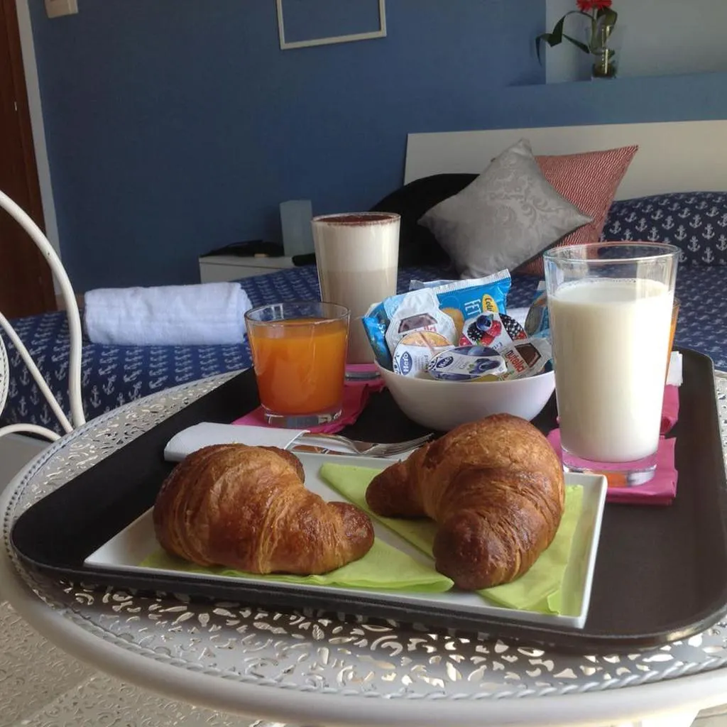 QUADRUPLE DELUXE Room, B&B Re Ferdinando Napoli, Naples