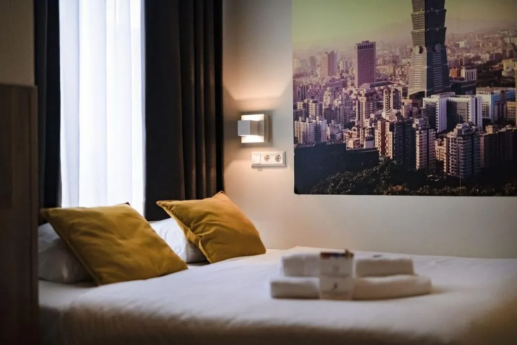DOUBLE BASIC Room, Citiez Hotel Amsterdam, Amsterdam