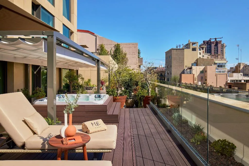 SUITE CITY VIEW TWO BEDROOMS Room, ME Barcelona, Barcelona