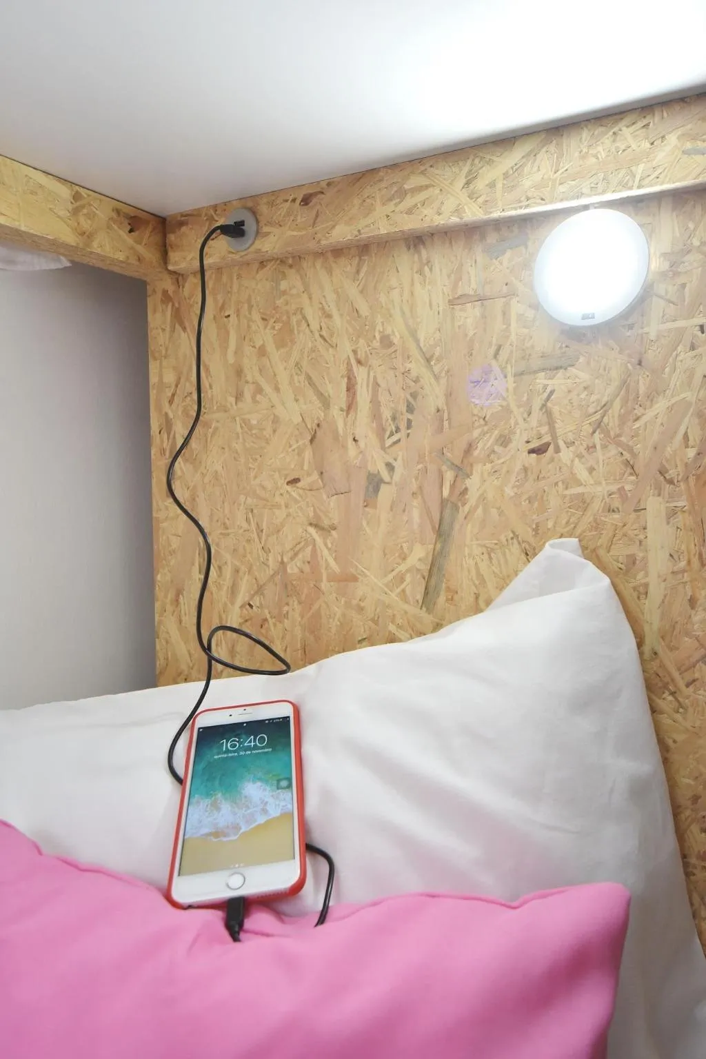 Room, Tuk Tuk Hostel, Lisbon