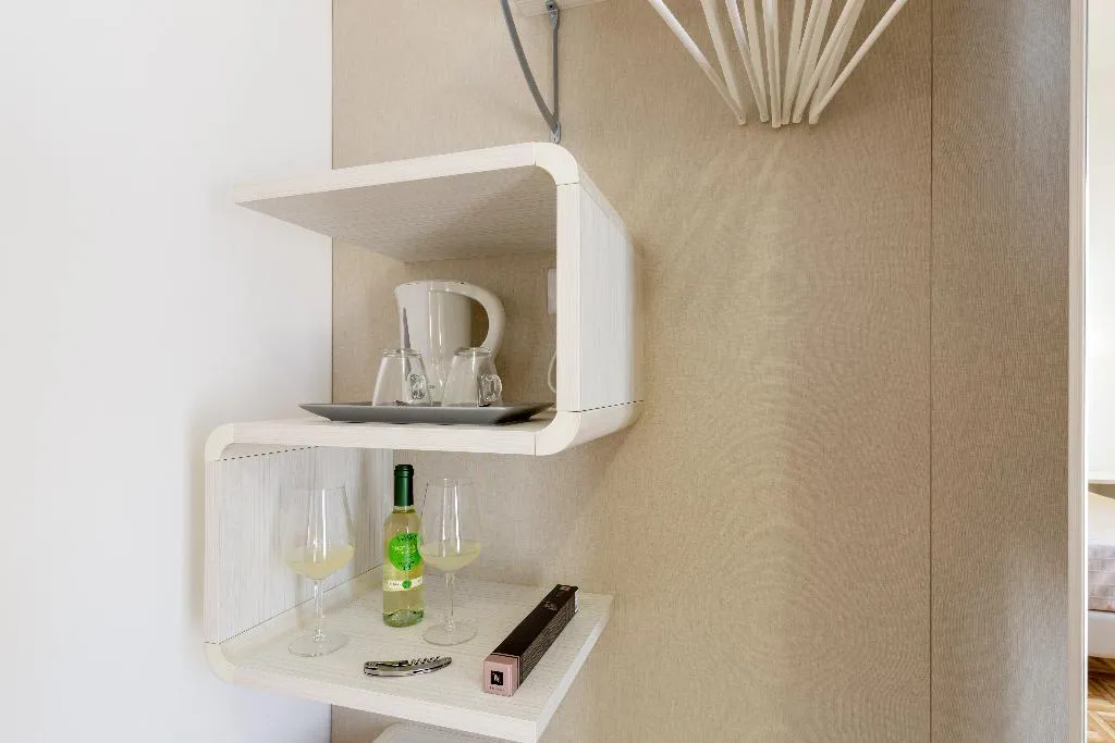 JUNIOR SUITE CAPACITY 4 Room, Dolce Luxury Rooms, Rome