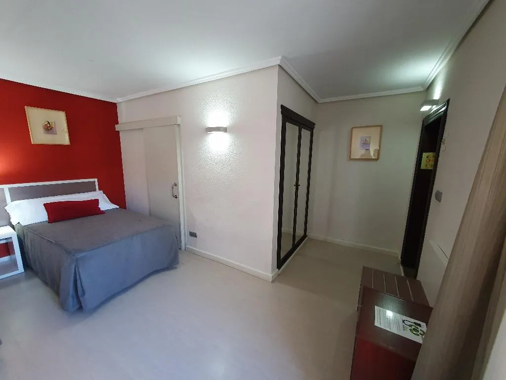 DOUBLE SINGLE USE STANDARD Room, La Carreta, Valencia