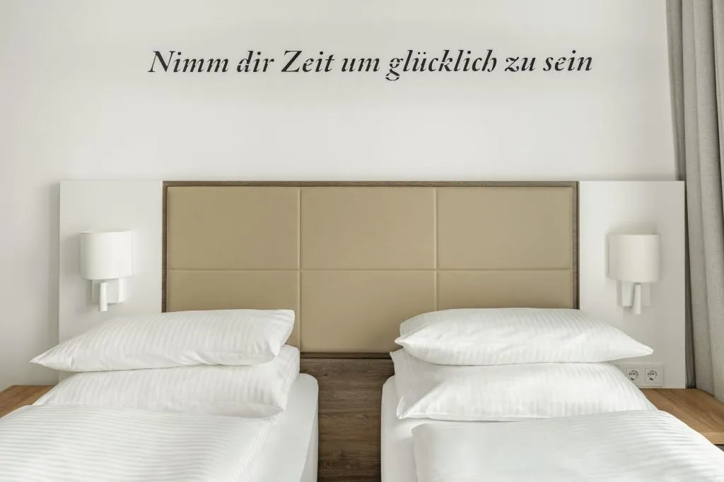 Double or Twin STANDARD Room, High Park am Potsdamer Platz, Berlin