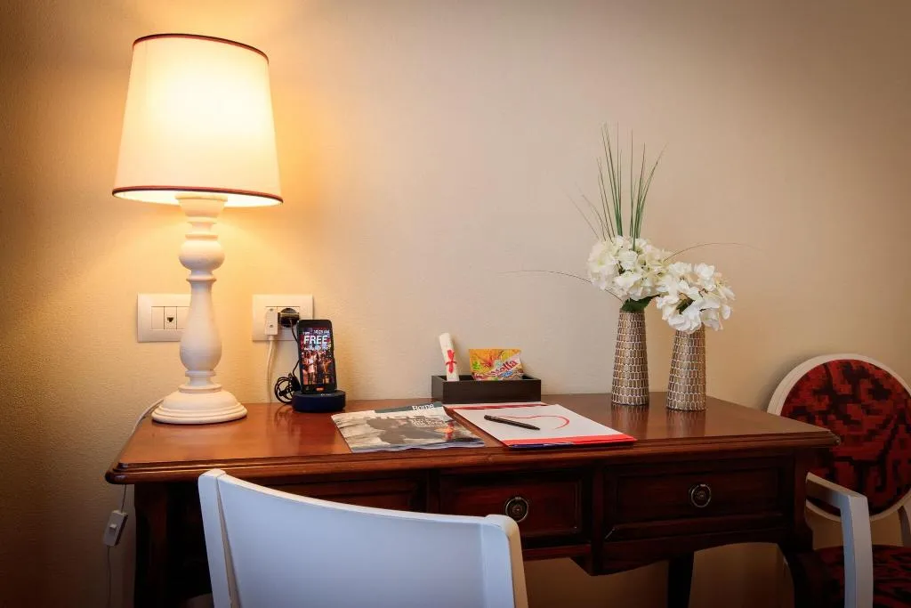 DOUBLE CLASSIC Room, Donna Camilla Savelli - VRetreats, Rome