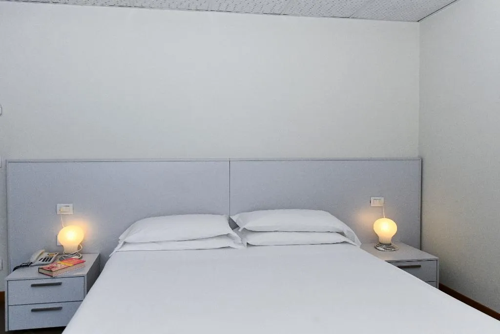 STUDIO SUPERIOR WITH BALCONY Room, Eden Hotel, Venice