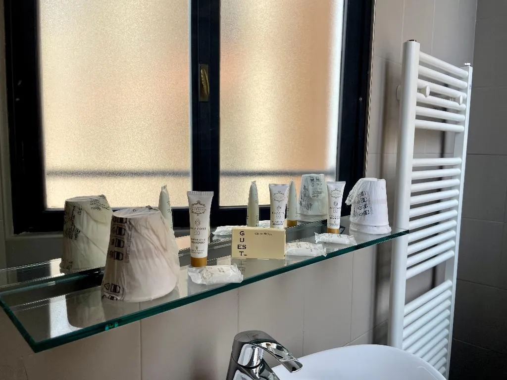 TRIPLE LAKE VIEW Room, Hotel Bazzoni et Du Lac, Milan