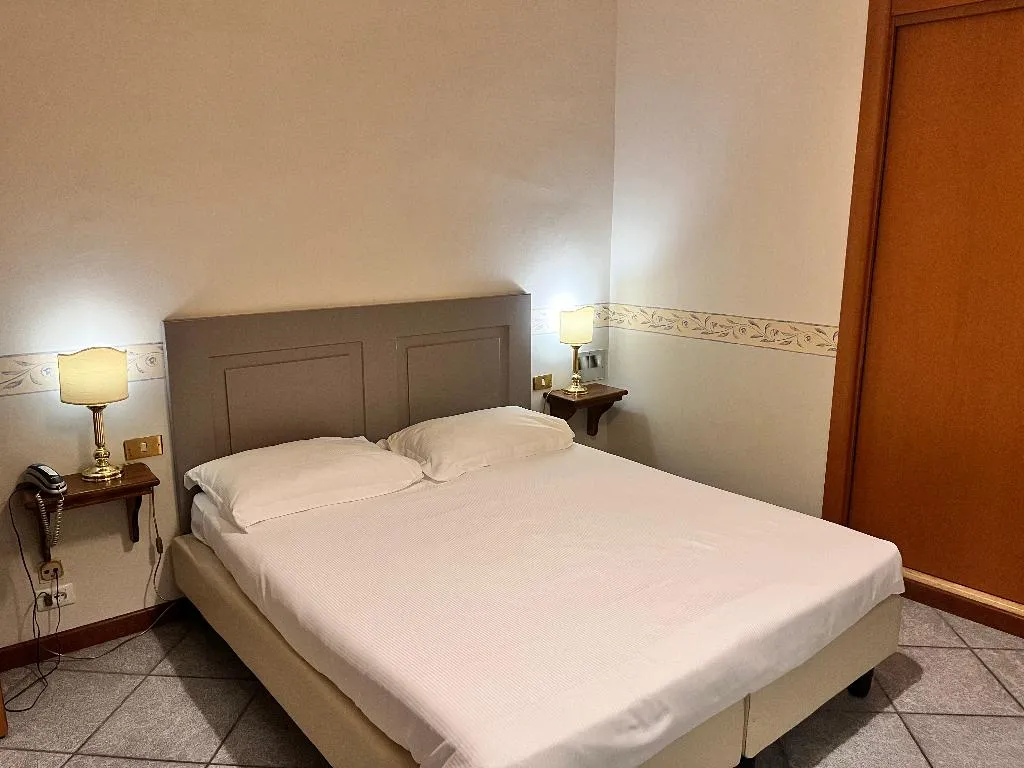 Room, Goldoni, Florence