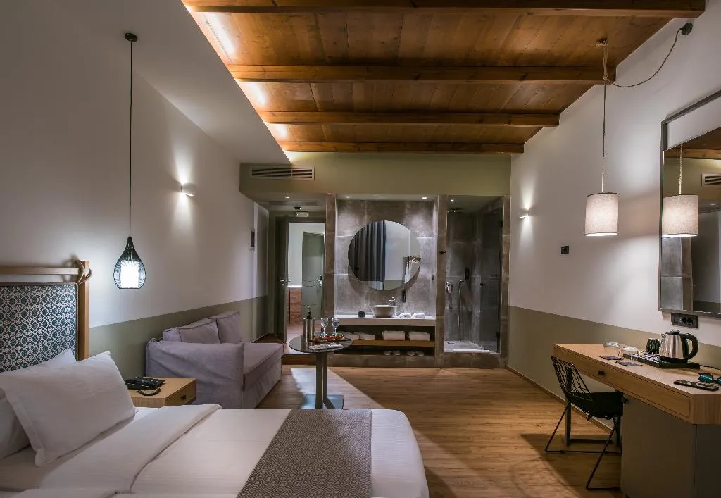 JUNIOR SUITE STANDARD Room, Petousis Hotel & Suites, Crete
