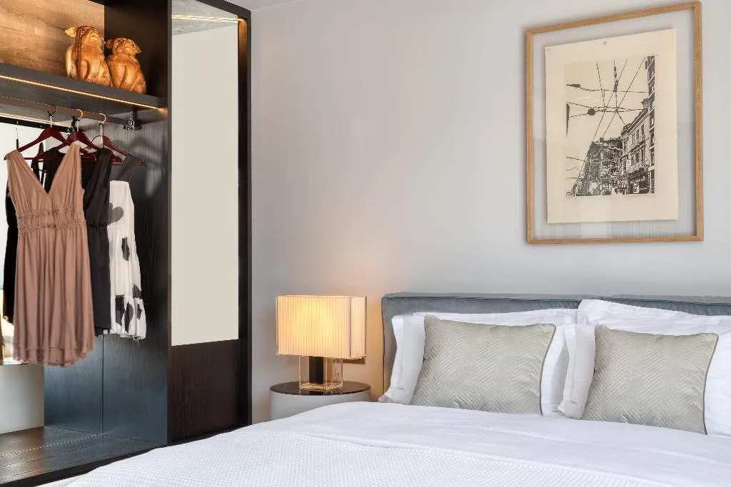 SUITE STANDARD Room, Athenian Foss, Athens