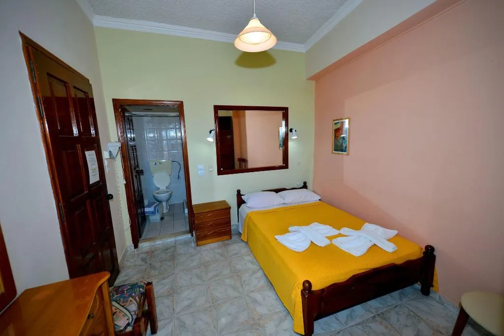Room, Family Bikakis, Crete