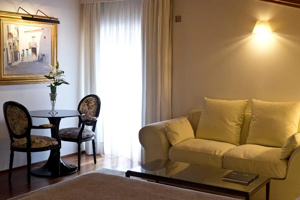 JUNIOR SUITE STANDARD Room, Mirador De Dalt Vila, Ibiza