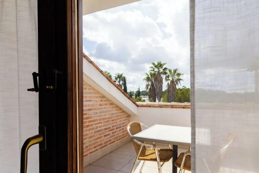 Room, AD Hoc Parque Golf, Valencia