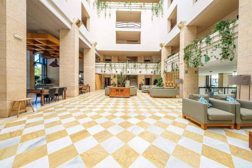 Lobby, Estival Islantilla, Costa De La Luz