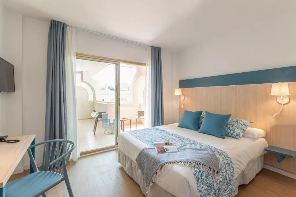 TRIPLE STANDARD Room, Hotel Salou Beach Rentalmar, Costa Dorada