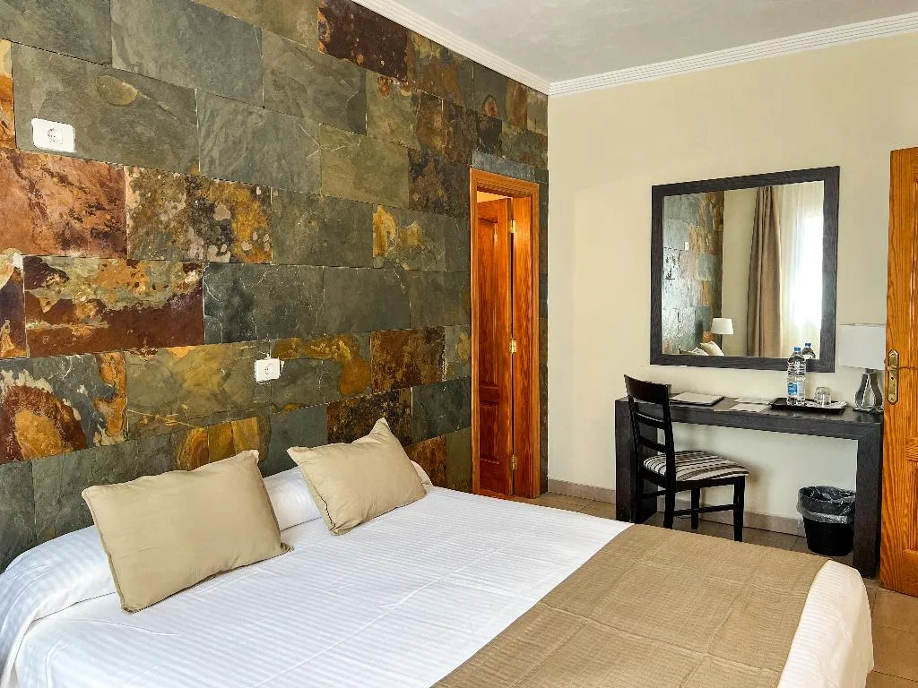 Double or Twin STANDARD Room, Hotel La Aldea Suites, Gran Canaria
