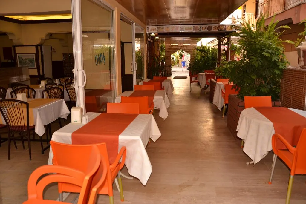 Restaurant, Huzuray Hotel, Antalya