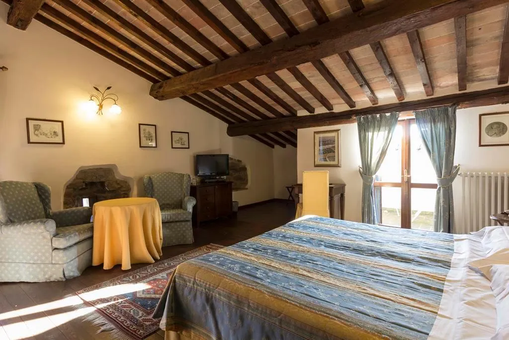 JUNIOR SUITE STANDARD Room, Castello di Petrata, Perugia