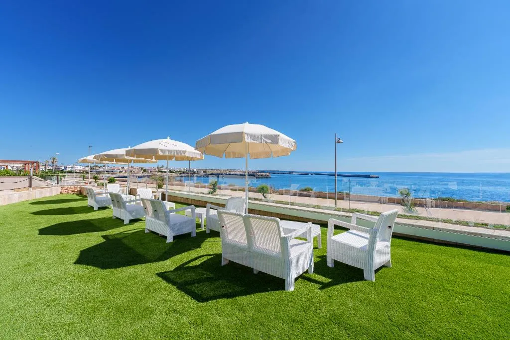 Terrace, Caprice Skyline Aparthotel, Menorca