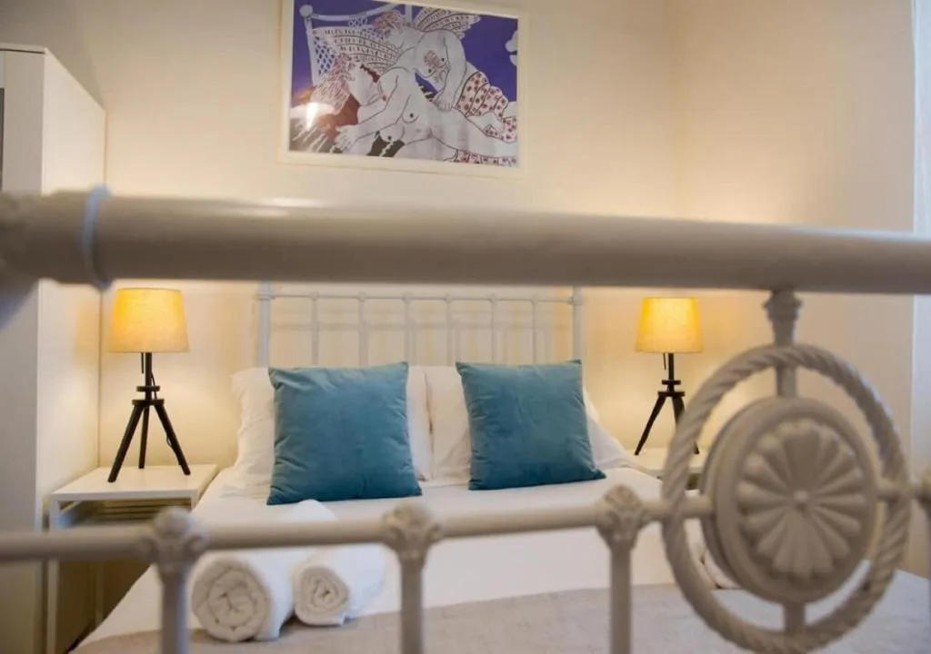 Room, Shongas Inn, Cyprus