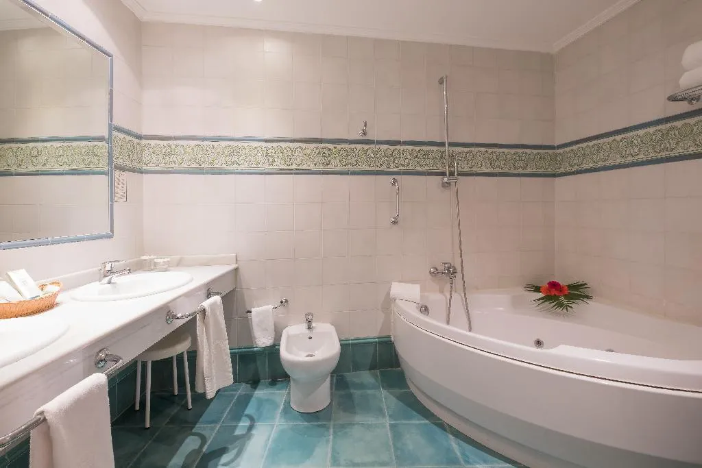 DOUBLE SUPERIOR Room, Condesa de Chinchon, Madrid