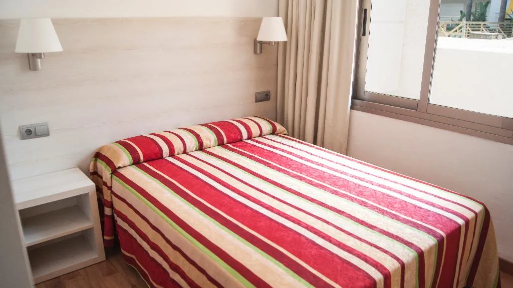 APARTMENT CAPACITY 4 Room, Apartamentos Best Michelangelo, Costa Dorada