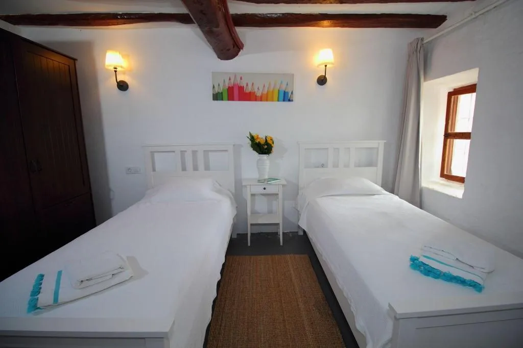 Room, Agroturismo Es Pujol, Majorca