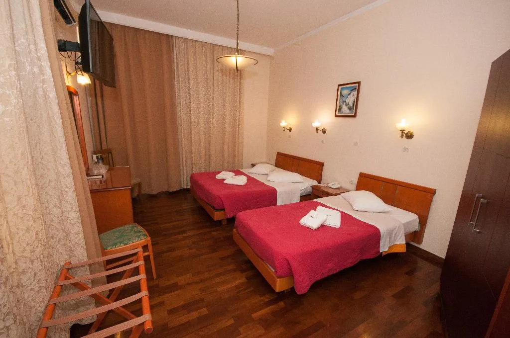 TRIPLE STANDARD Room, Cecil hotel, Athens