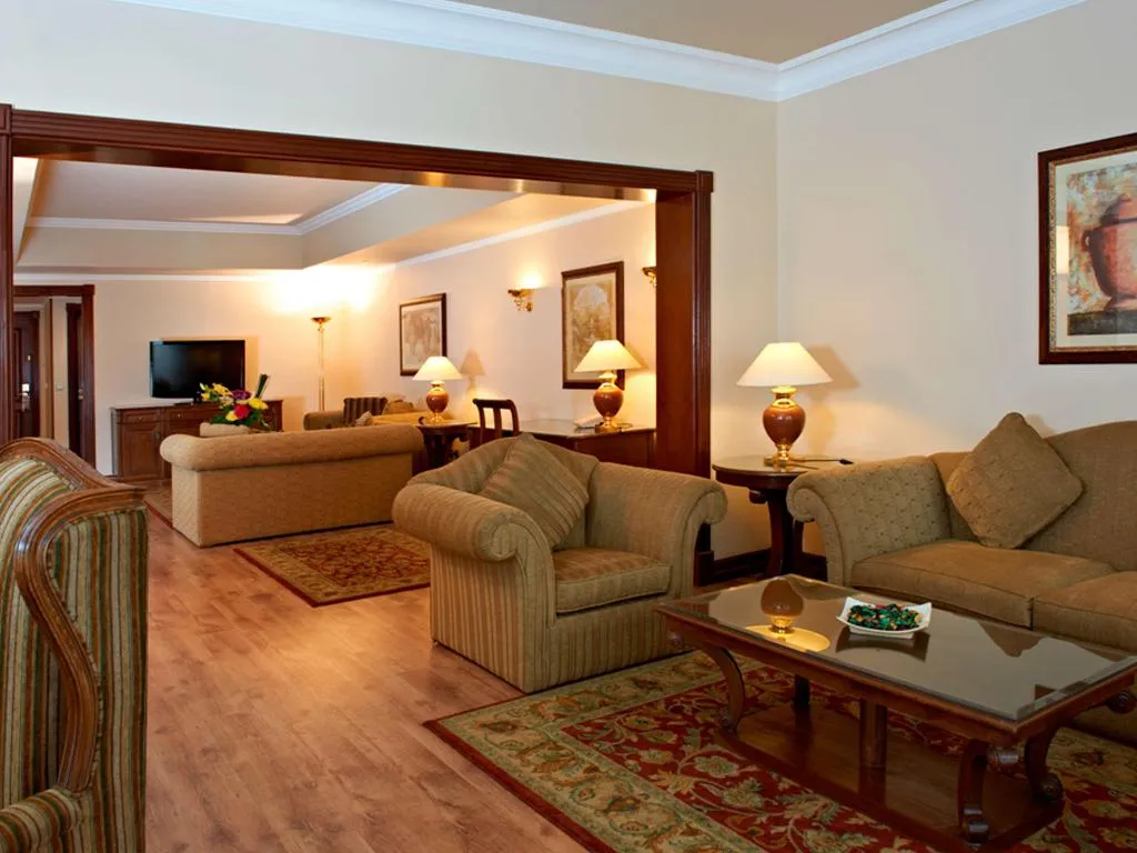 SUITE STANDARD Room, Hilton Zamalek Residence Cairo, Cairo