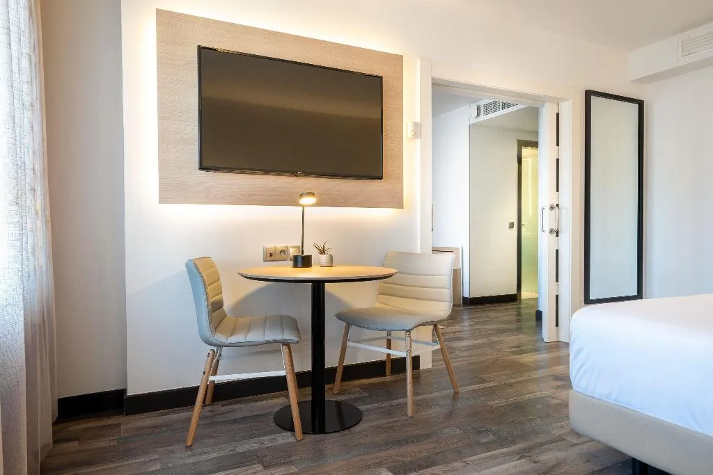 JUNIOR SUITE STANDARD Room, Hotel Cádiz Paseo del Mar, Affiliated by Meliá, Costa De La Luz
