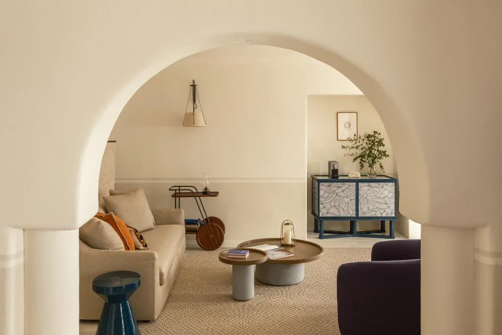 SUITE GRAND Room, Homeric Poems, Santorini
