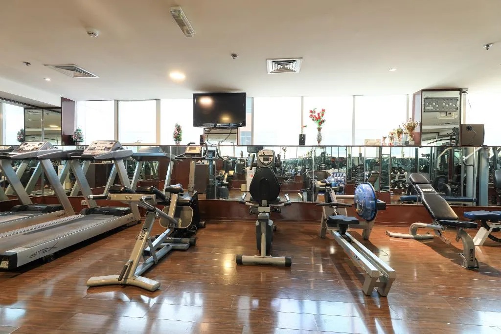 Sports and Entertainment, Smana Hotel Al Raffa, Dubai